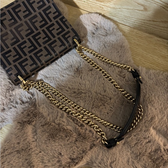 Fendi Black/brown Zucca Embossed Leather Small Kan U Shoulder Bag - Picture 12 of 15